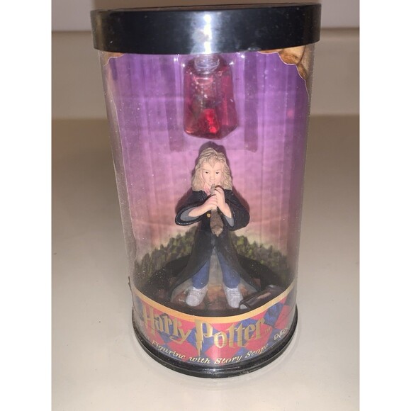 Enesco - Hermione Granger Mini Figure with Scope (2.75") - #811858 - Picture 1 of 8